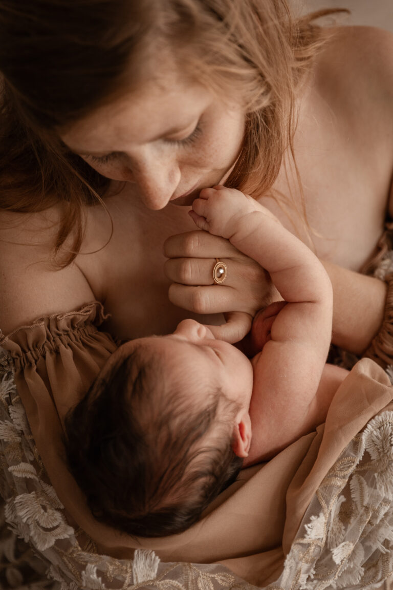 megane graindorge photographe tarn et garonne montauban toulouse 31 spécialiste de la grossesse et du nouveau né photographe naissance portrait d'enfant Photographe lifestyle Photographe grossesse 82