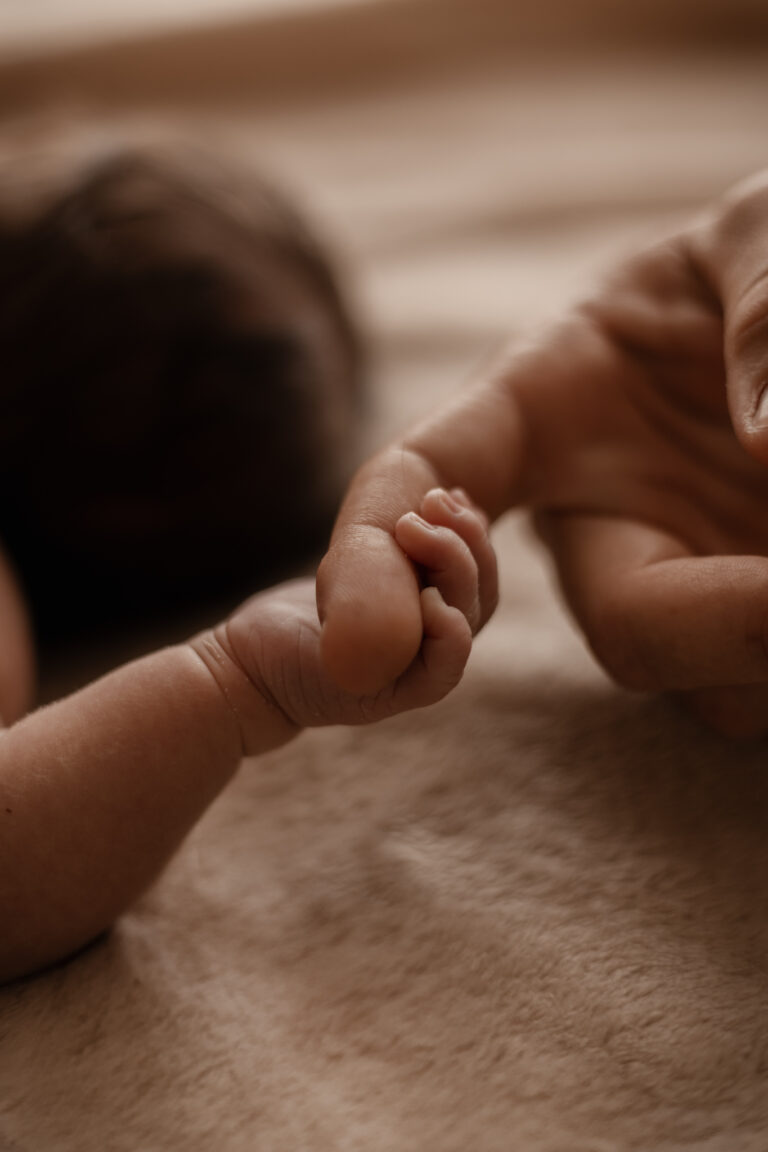 megane graindorge photographe tarn et garonne montauban 82 toulouse 31 spécialiste de la grossesse et du nouveau né photographe naissance portrait d'enfant Photographe lifestyle professionnelle formée grossesse maternité