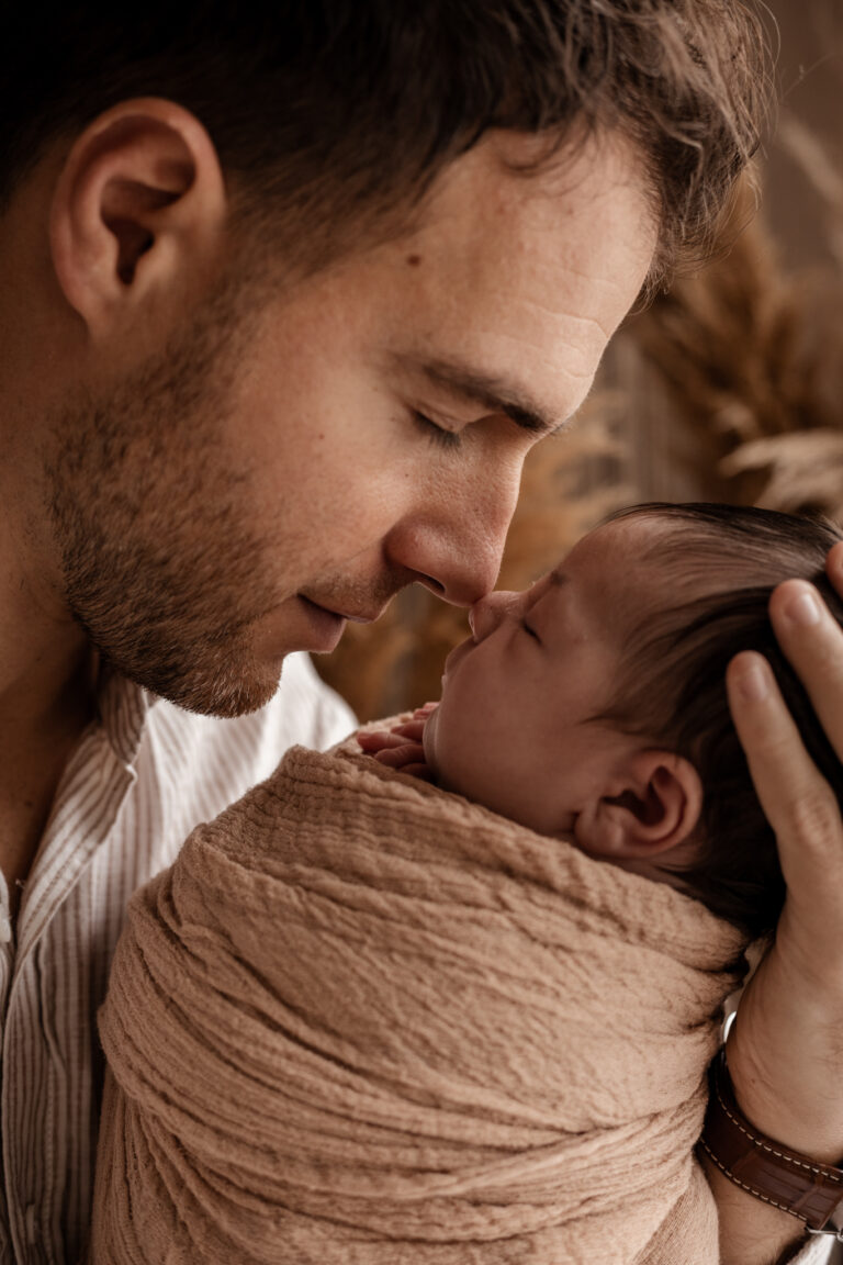 megane graindorge photographe tarn et garonne montauban 82 toulouse 31 spécialiste de la grossesse et du nouveau né photographe naissance portrait d'enfant Photographe lifestyle professionnelle formée grossesse maternité