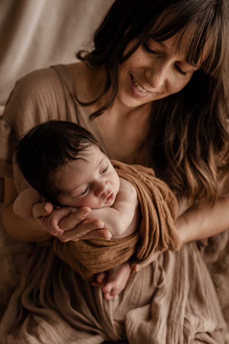 megane graindorge photographe tarn et garonne montauban 82 toulouse 31 spécialiste de la grossesse et du nouveau né photographe naissance portrait d'enfant Photographe lifestyle professionnelle formée grossesse maternité