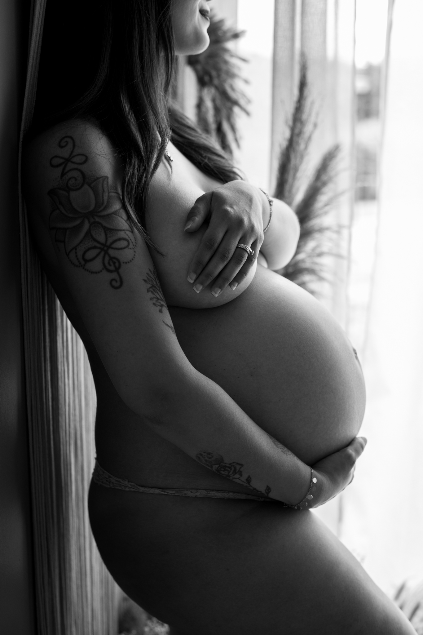 megane graindorge photographe tarn et garonne montauban 82 toulouse 31 spécialiste de la grossesse et du nouveau né photographe naissance portrait d'enfant Photographe lifestyle professionnelle formée grossesse maternité