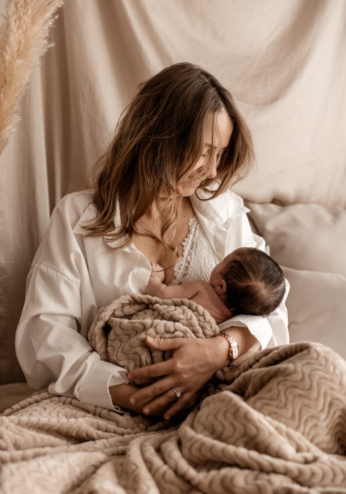 megane graindorge photographe tarn et garonne montauban 82 toulouse 31 spécialiste de la grossesse et du nouveau né photographe naissance portrait d'enfant Photographe lifestyle professionnelle formée grossesse maternité