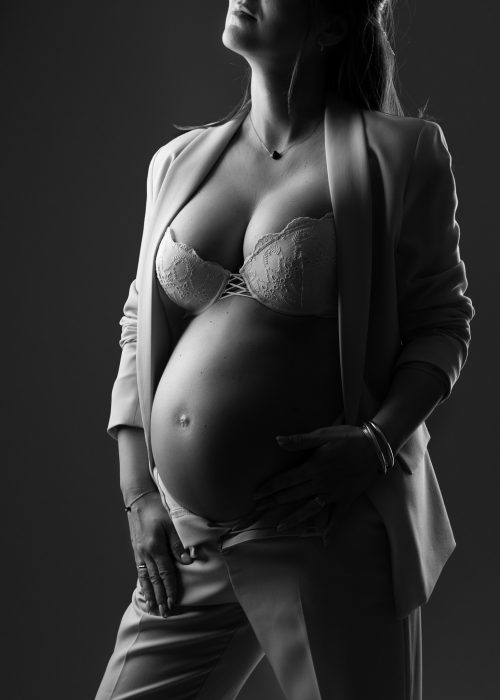 megane graindorge photographe tarn et garonne montauban 82 toulouse 31 spécialiste de la grossesse et du nouveau né photographe naissance portrait d'enfant Photographe lifestyle professionnelle formée grossesse maternité
