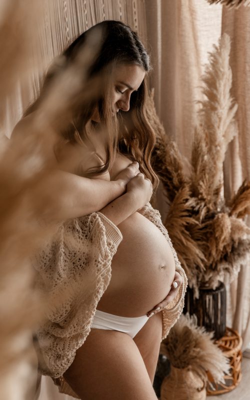 megane graindorge photographe tarn et garonne montauban 82 toulouse 31 spécialiste de la grossesse et du nouveau né photographe naissance portrait d'enfant Photographe lifestyle professionnelle formée grossesse maternité