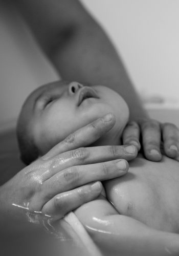 megane graindorge photographe tarn et garonne montauban 82 toulouse 31 spécialiste de la grossesse et du nouveau né photographe naissance, bain de lait, bain thérapeutique, Photographe lifestyle professionnelle formée grossesse maternité