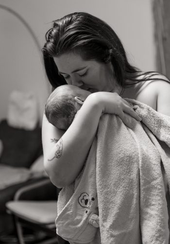 megane graindorge photographe tarn et garonne montauban 82 toulouse 31 spécialiste de la grossesse et du nouveau né photographe naissance, bain de lait, bain thérapeutique, Photographe lifestyle professionnelle formée grossesse maternité